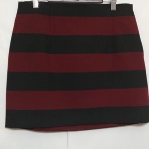 Zara woman black and burgundy skirt